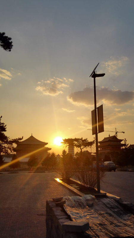 太陽(yáng)能路燈，太陽(yáng)能路燈廠家，太陽(yáng)能路燈價(jià)格