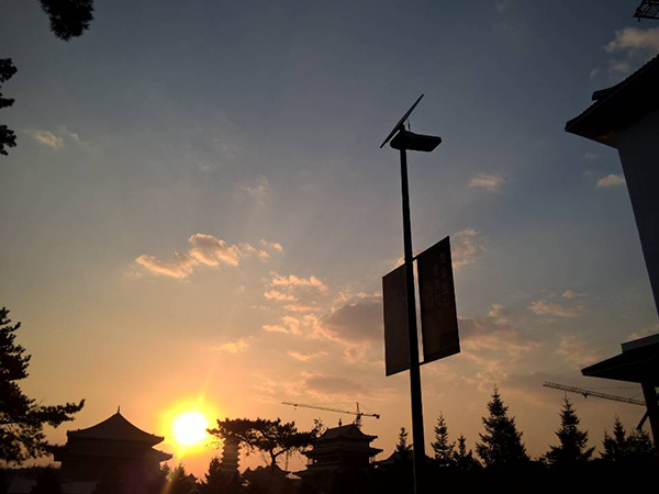 太陽(yáng)能路燈，太陽(yáng)能路燈廠家，太陽(yáng)能路燈價(jià)格