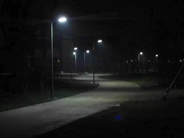 太陽能路燈，太陽能廠家，道路照明，戶外照明，照明燈具，太陽能燈具，節(jié)能環(huán)保
