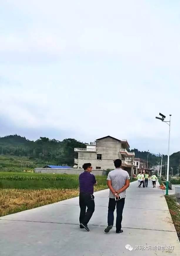 太陽能路燈，太陽能路燈廠家，太陽能路燈價(jià)格，太陽能平板燈，光伏照明，道路照明，助力新農(nóng)村建設(shè)，太陽能路燈優(yōu)質(zhì)服務(wù)商